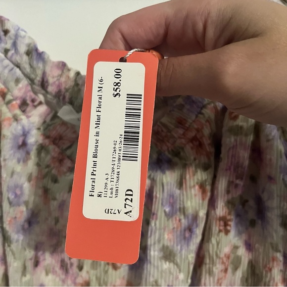 NWT Lush Floral Blouse Size M - Picture 2 of 4